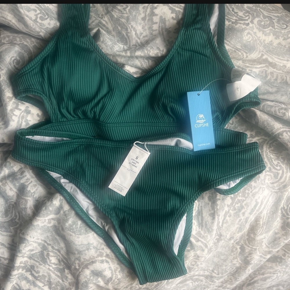 Cupshe Green Ribbed Bikini Set